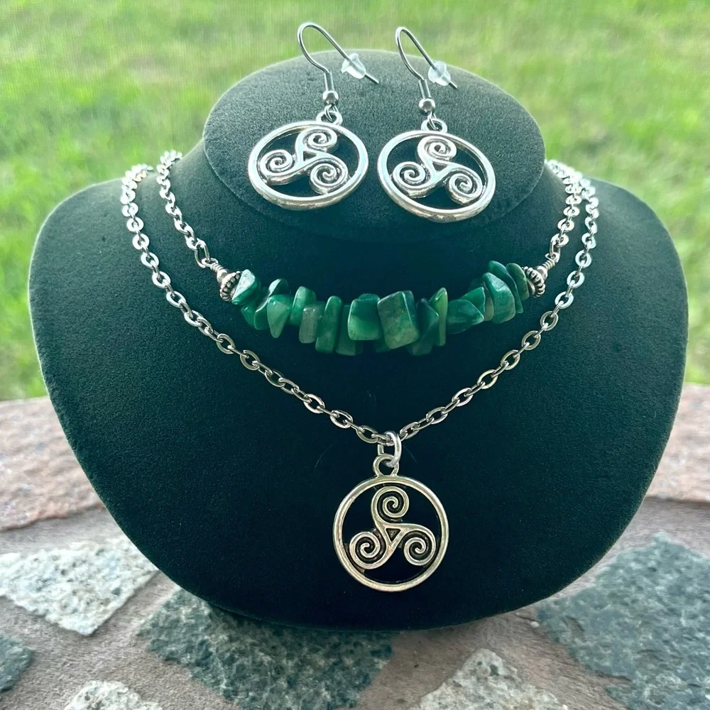Set ! Green serpentine gems necklace celtic knot triquel + earrings boho celt - Picture 9 of 14